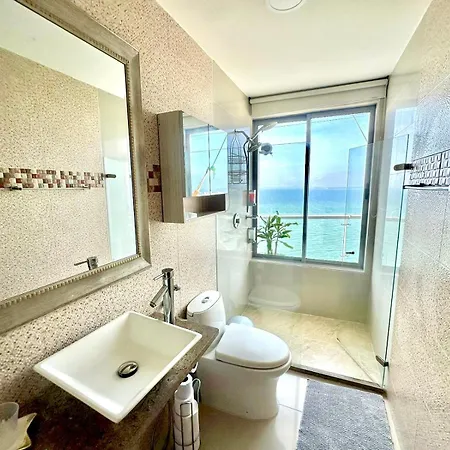 By Calamari Homes - Altamar 30b1 Near Walled Apartment *